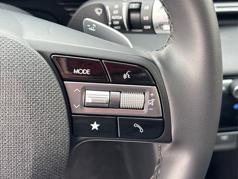 Used 2025 Hyundai Ioniq 5 Limited image 28