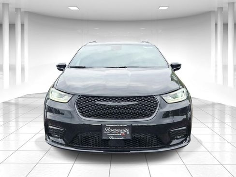 New 2026 Chrysler Pacifica Select w/ S Appearance Package FWD image 8