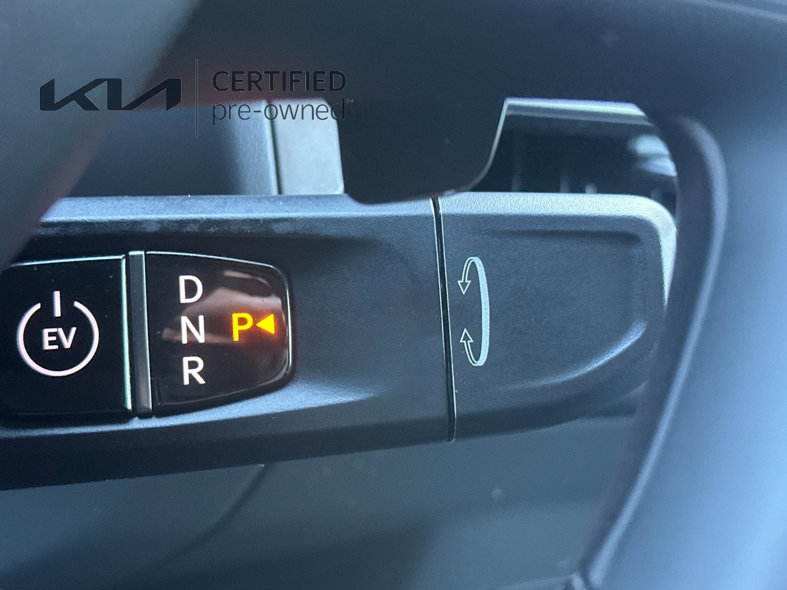 Certified 2024 Kia EV9 Light Long Range RWD image 24