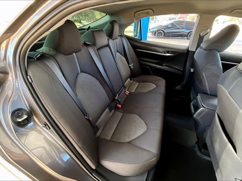 Used 2023 Toyota Camry LE image 20