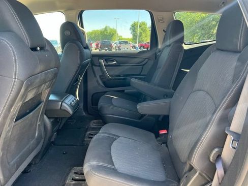 Used 2015 Chevrolet Traverse LT w/ Style and Technology Package AWD/4WD image 18