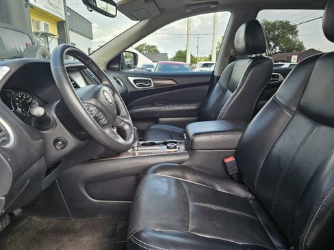Used 2019 Nissan Pathfinder Platinum AWD/4WD image 17