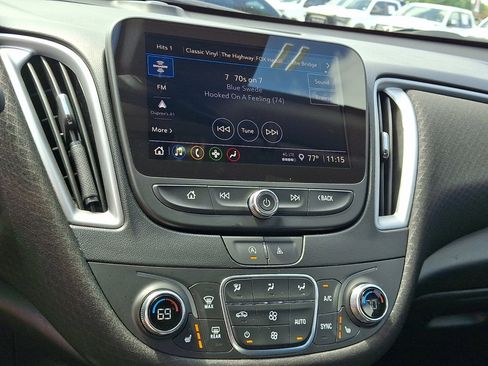 Used 2023 Chevrolet Malibu LT FWD image 28
