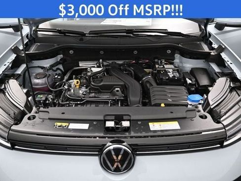 New 2026 Volkswagen Taos SE image 15