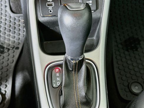 Used 2018 Jeep Compass Latitude w/ Popular Equipment Group FWD image 24