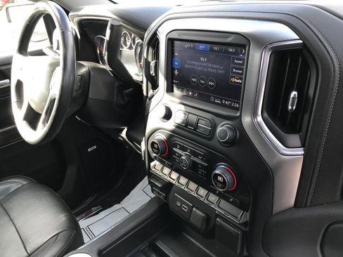Used 2020 Chevrolet Silverado 1500 RST AWD/4WD image 19