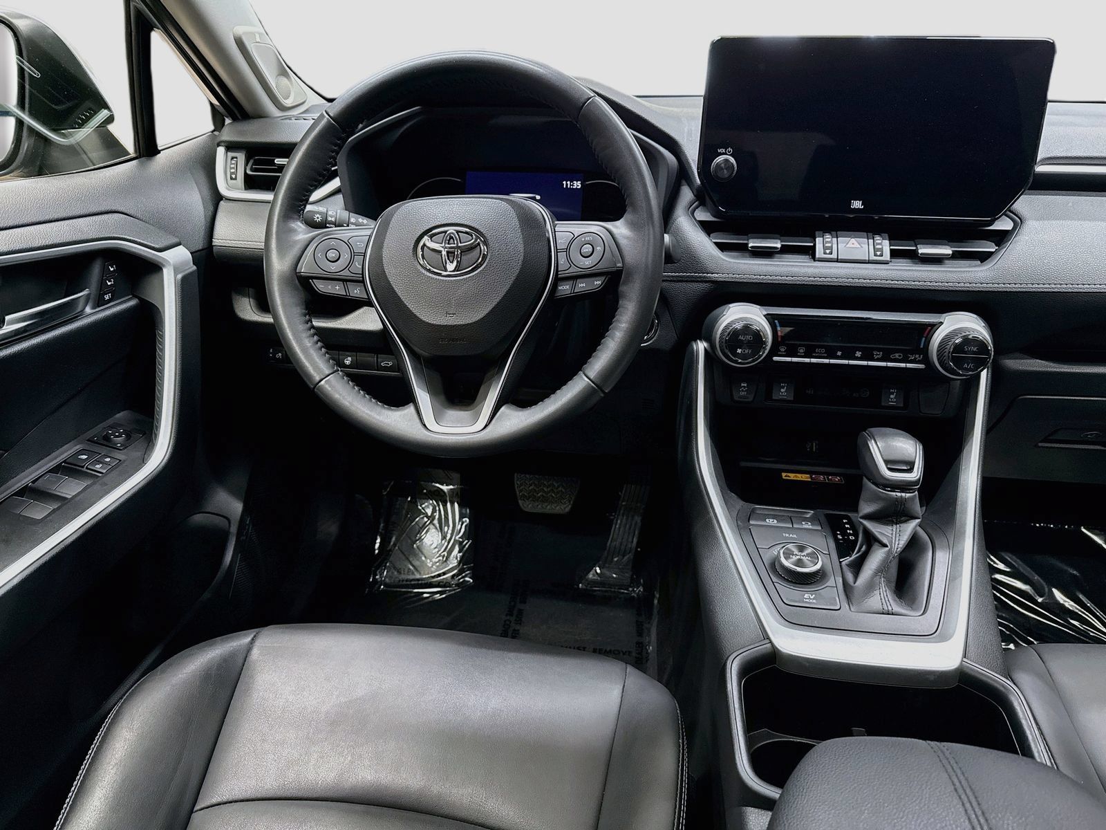 Used 2023 Toyota RAV4 XLE Premium AWD/4WD image 26