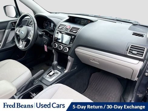 Used 2017 Subaru Forester 2.5i Premium image 29