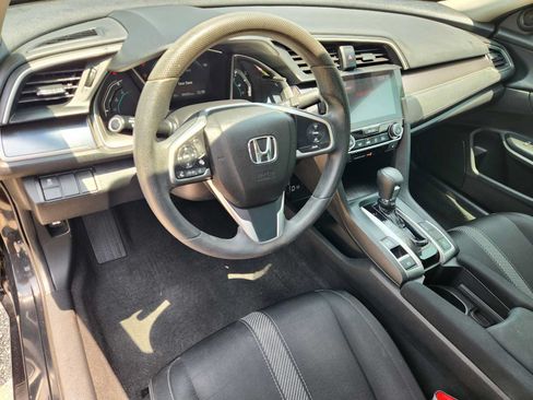 Used 2017 Honda Civic EX-T image 2