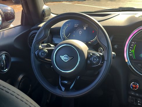 Used 2011 MINI Cooper Hardtop image 14