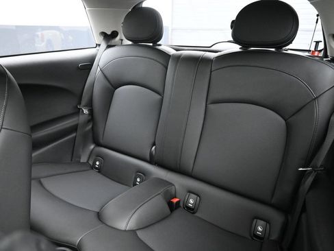 Used 2020 MINI Cooper 2-Door Hardtop FWD image 20