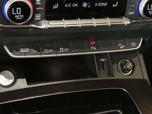 Used 2023 Audi Q5 2.0T Premium image 36