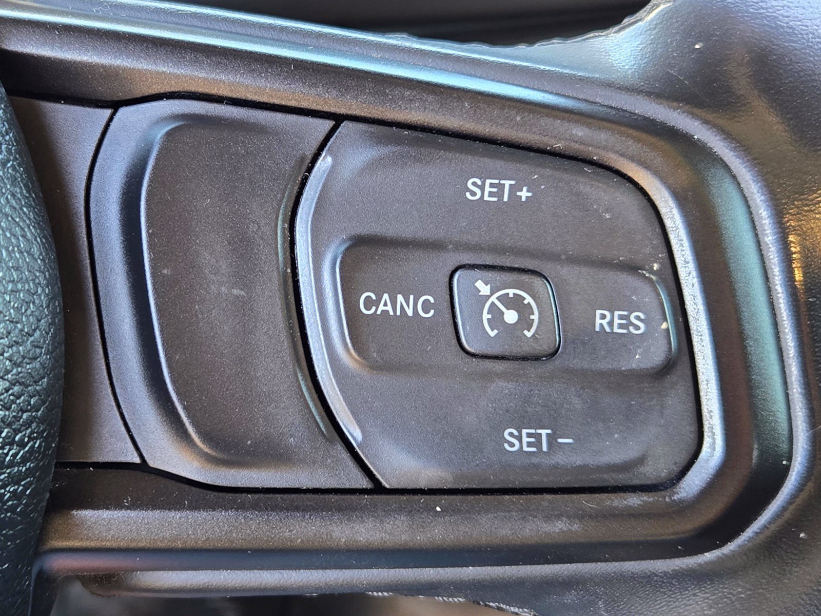 Used 2019 Jeep Wrangler Unlimited Sport S AWD/4WD image 21