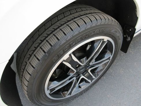 Used 2021 Ford Expedition Max Limited AWD/4WD image 13