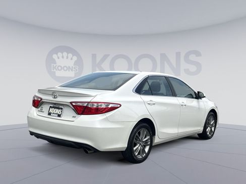 Used 2017 Toyota Camry XLE FWD image 7