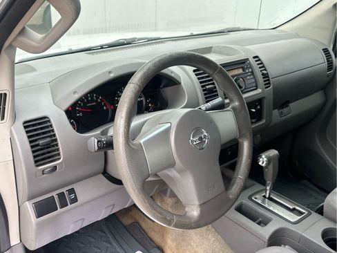 Used 2013 Nissan Frontier S image 23