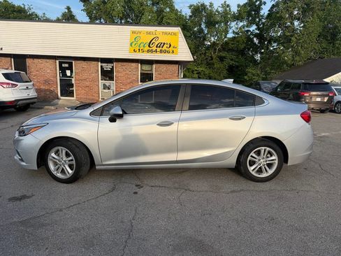 Used 2016 Chevrolet Cruze LT FWD image 5
