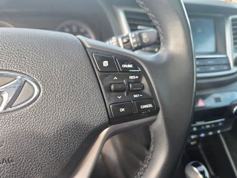 Used 2018 Hyundai Tucson Value FWD image 15
