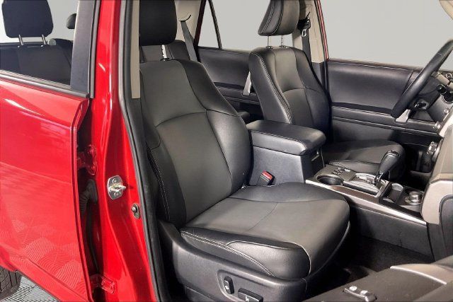 Used 2022 Toyota 4Runner SR5 Premium AWD/4WD image 23