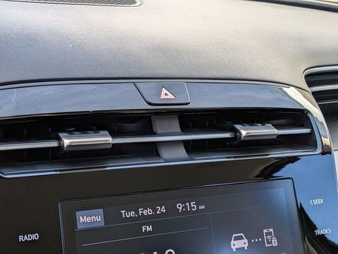 Used 2023 Hyundai Tucson SE image 22