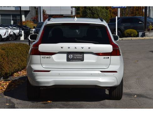 Certified 2023 Volvo XC60 B5 Core w/ Climate Package image 5