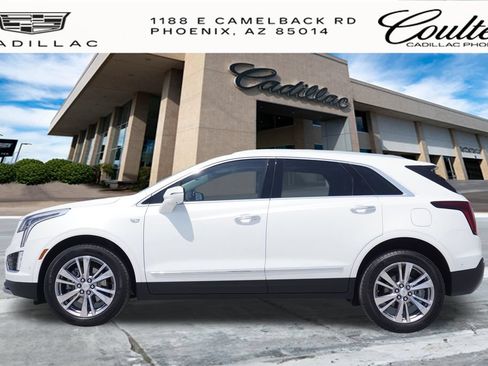Used 2024 Cadillac XT5 Premium Luxury w/ Technology Package FWD image 2