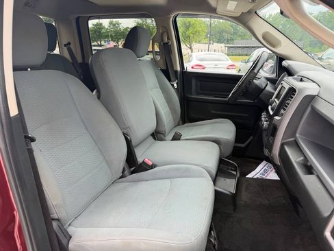 Used 2017 RAM 1500 Express w/ Express Value Package RWD image 16