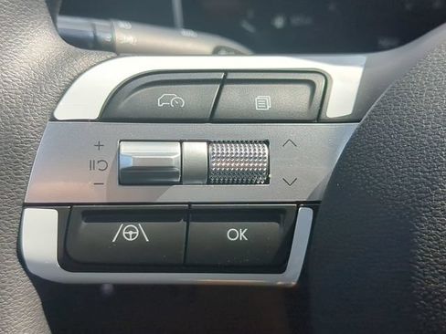 Used 2025 Hyundai Santa Cruz SEL FWD image 23