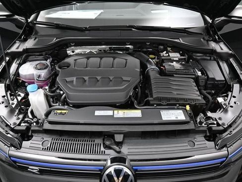 New 2026 Volkswagen Golf image 15