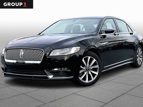Used 2017 Lincoln Continental Premiere image 1
