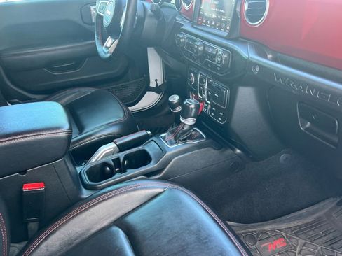 Used 2021 Jeep Wrangler Unlimited Rubicon w/ Xtreme Recon 35" Tire Package image 18