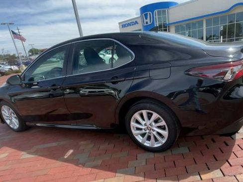 Used 2024 Toyota Camry LE FWD image 7