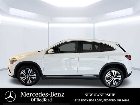 Used 2025 Mercedes-Benz GLA 250 4MATIC image 2