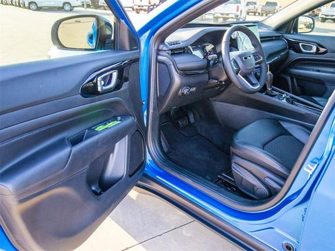 New 2026 Jeep Compass Latitude image 24