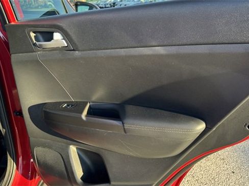 Used 2017 Kia Sportage LX w/ LX Popular Package image 12