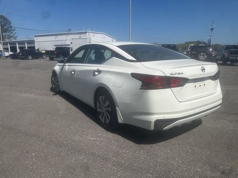 Used 2021 Nissan Altima 2.5 S w/ Driver Assist Package FWD image 8