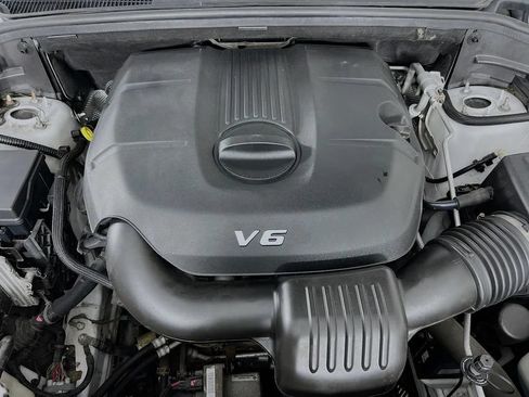 Used 2014 Jeep Grand Cherokee Limited AWD/4WD image 31