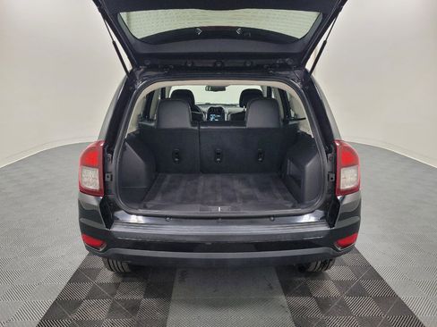Used 2017 Jeep Compass Latitude AWD/4WD image 29