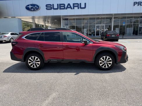 Used 2024 Subaru Outback Premium w/ Popular Package #1A AWD/4WD image 2