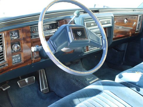 Used 1987 Cadillac Brougham image 14