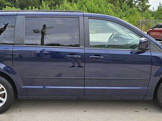 Used 2013 Dodge Grand Caravan SXT image 1