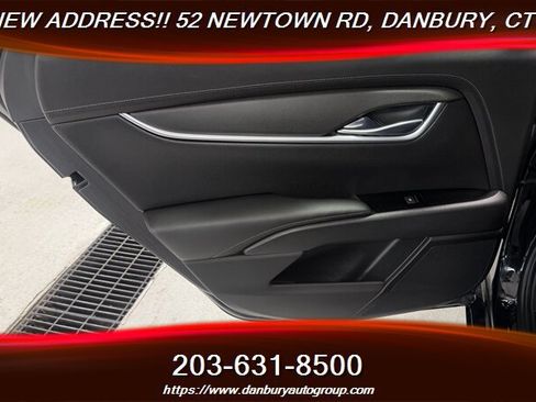 Used 2014 Cadillac XTS FWD image 25