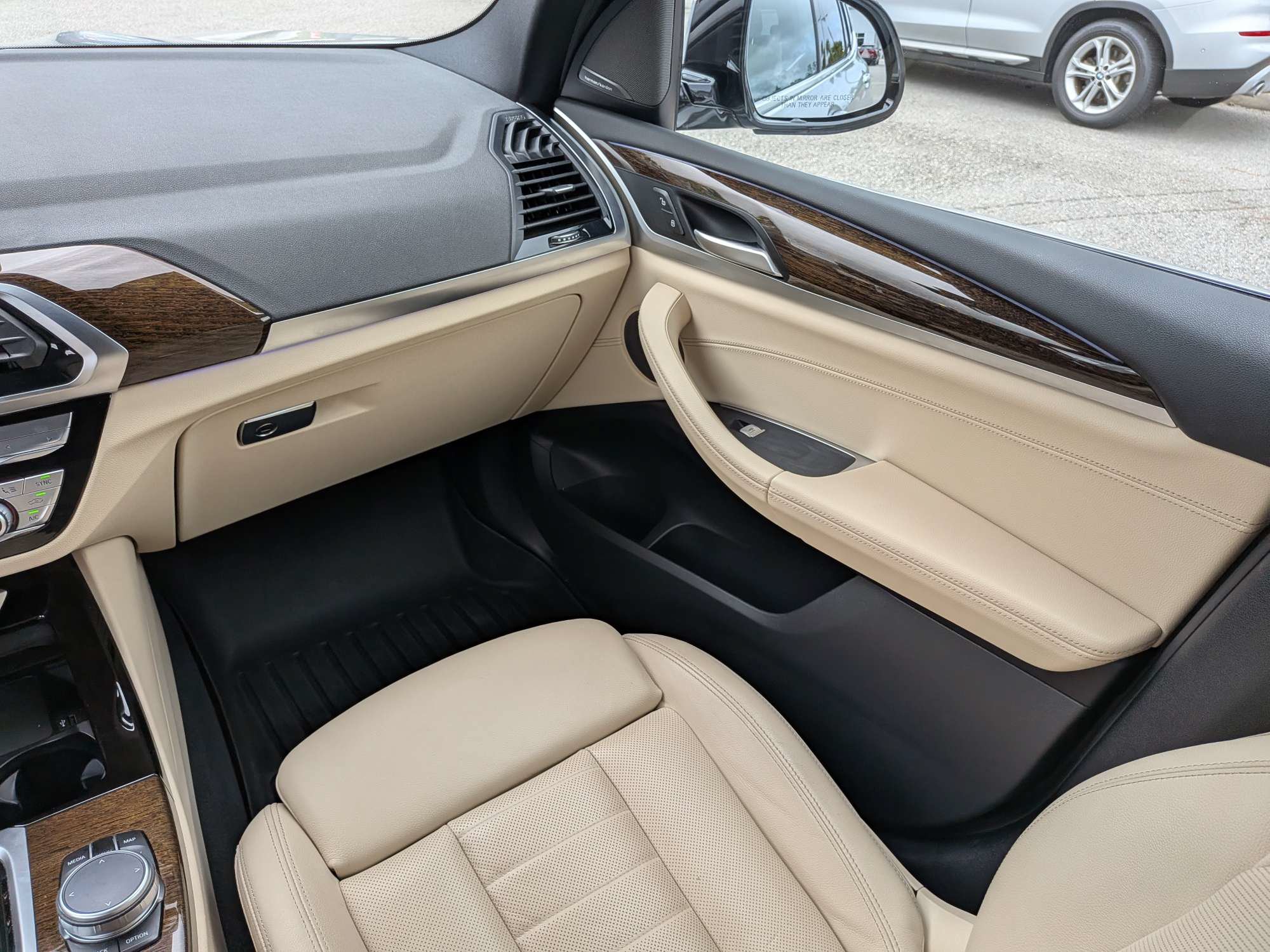 Used 2020 BMW X3 xDrive30i w/ Executive Package AWD/4WD image 17