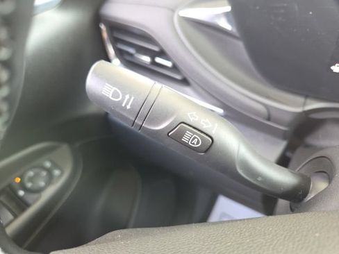 Used 2024 Buick Envista Sport Touring w/ Convenience I Package FWD image 46