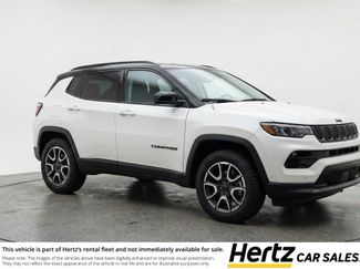 Used 2025 Jeep Compass Trailhawk video 1