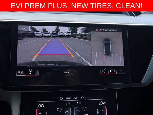 Used 2024 Audi Q8 e-tron Premium Plus w/ Premium Plus Package AWD/4WD image 23