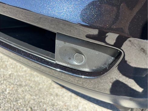 Used 2019 Porsche Cayenne Sport Utility 4D image 14