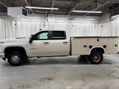 New 2026 Chevrolet Silverado 3500 W/T w/ WT Convenience Package AWD/4WD image 2