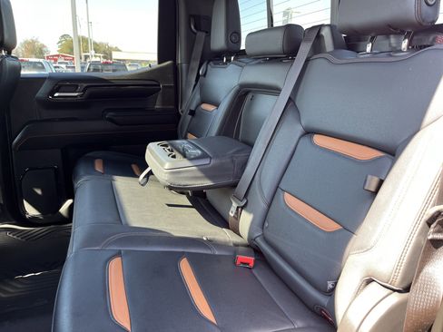Used 2023 GMC Sierra 1500 AT4 w/ AT4 Preferred Package image 13