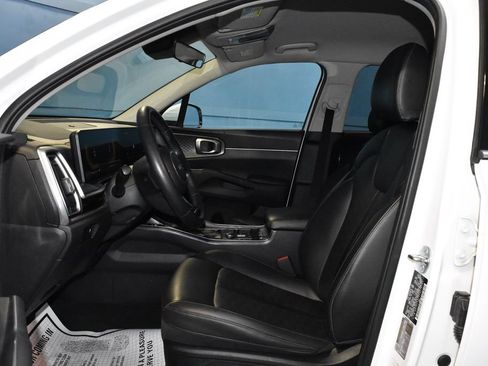 Used 2024 Kia Sorento S FWD image 6